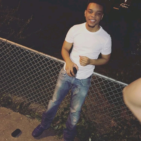 Meet your Posher, Alex - Picture 1 of 1